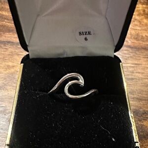 Sterling Silver Wave Ring Size 6
